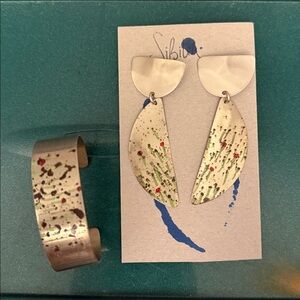 Sibilia Abstract Patterned Earrings/ bracelet set